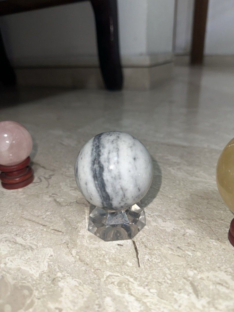 Crystal Balls (Category: Vintage Collectibles) located in Singapore. Submitted by iffypoofy (Listing ID 1348123799, Image 7). Description: Very well-preserved crystal spheres that comes with a stand. All genuine crystals, amazing clarity. Happy to share more photos if required. $168 for the whole set of 10 balls. Please no low-balling, as market rate one big sphere can already cost more than this. If you would like individual spheres, DM for pric