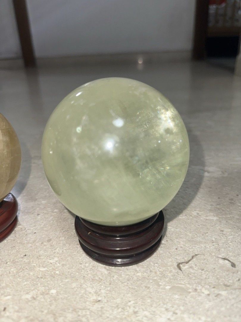 Crystal Balls (Category: Vintage Collectibles) located in Singapore. Submitted by iffypoofy (Listing ID 1348123799, Image 5). Description: Very well-preserved crystal spheres that comes with a stand. All genuine crystals, amazing clarity. Happy to share more photos if required. $168 for the whole set of 10 balls. Please no low-balling, as market rate one big sphere can already cost more than this. If you would like individual spheres, DM for pric