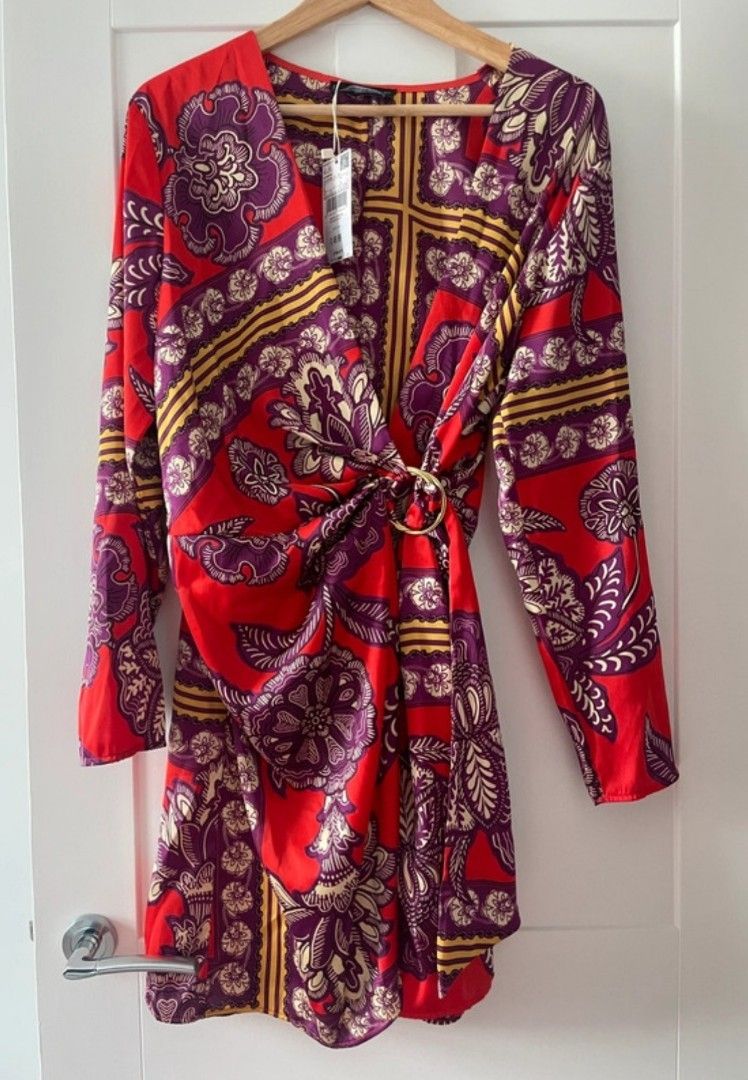 Good as new Mango wrap around dress (Category: Dresses) located in Cebu City. Submitted by shey75 (Listing ID 1348023517, Image 2). Description: Selling some clothes that are in very good condition. Mostly once worn in events or bought without thinking first ( shopaholic kasi eh 😄).