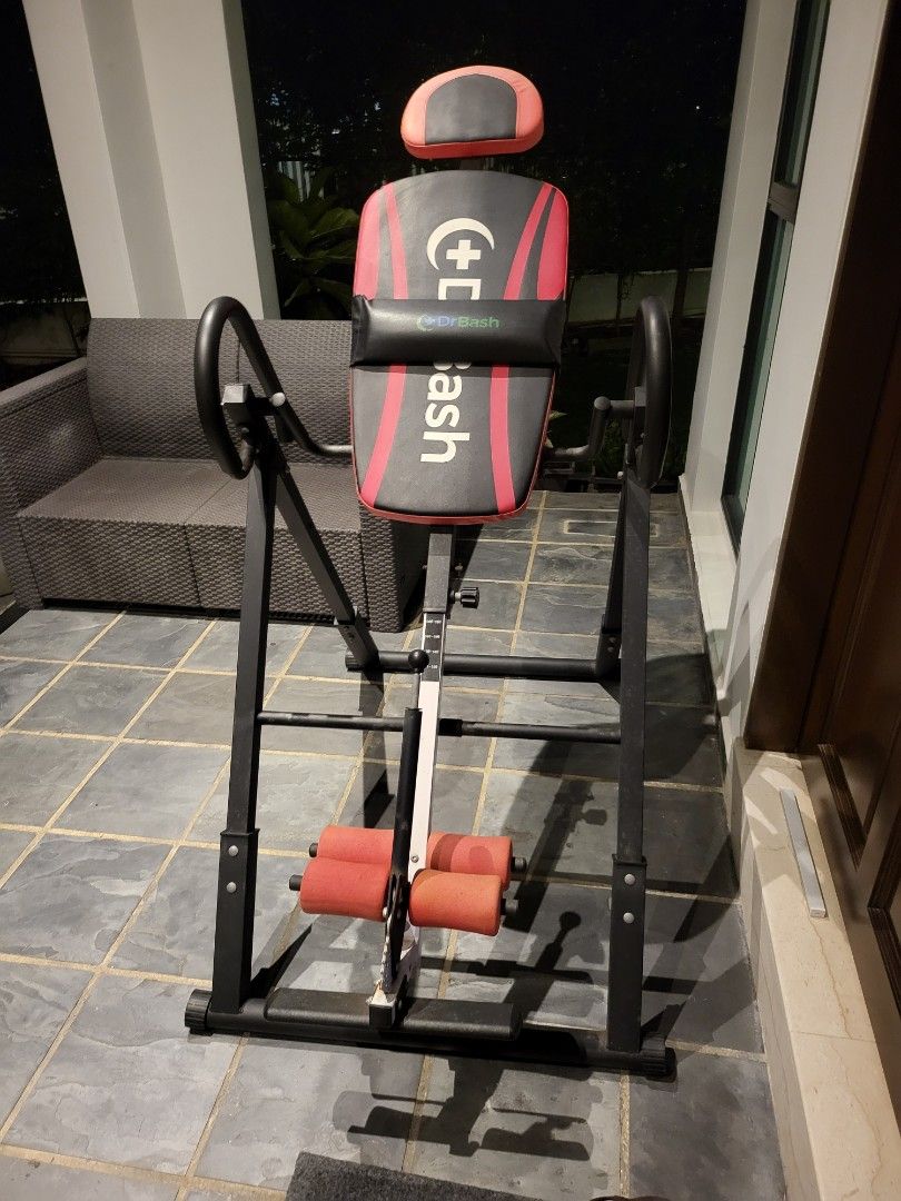 Inversion table hang (Category: Cardio & Fitness Machines) located in Singapore. Submitted by chonjaru (Listing ID 1348099285, Image 1). Description: not use anymore. clear space.