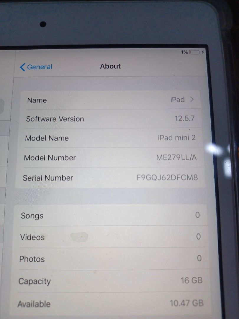 ipad mini 2 (Category: Other Gadgets) located in San Fernando. Submitted by papsi728 (Listing ID 1348097168, Image 3). Description: for sale ipad mini 2. used for notes only. rfs- upgraded to higher ipad model. no issue. no charger included.