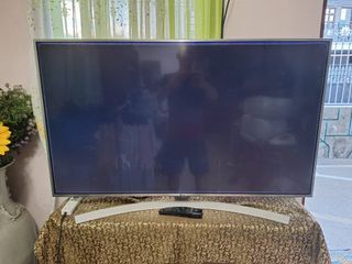 Defective LG 49 Inches TV 49UH7700 (For Parts)