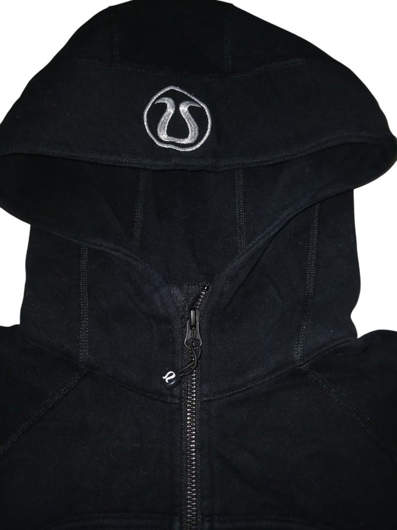 LULULEMON SCUBA ZIP UP HOODIE (Category: Coats, Jackets and Outerwear) located in Infanta. Submitted by mcthrifting (Listing ID 1348050624, Image 2). Description: Issue: None Condition: 9/10 Color: Khaki Size: S Length: 24 Width: 19 ⬇️ SCROLL DOWN FOR DETAILS Mine: ₱849 •Note• - No return policy! - No payment no shipping! - No deleting of comments! - No joyminer/bogus buyer will be posted! - Think before you buy! - Whoever pays first item is alre