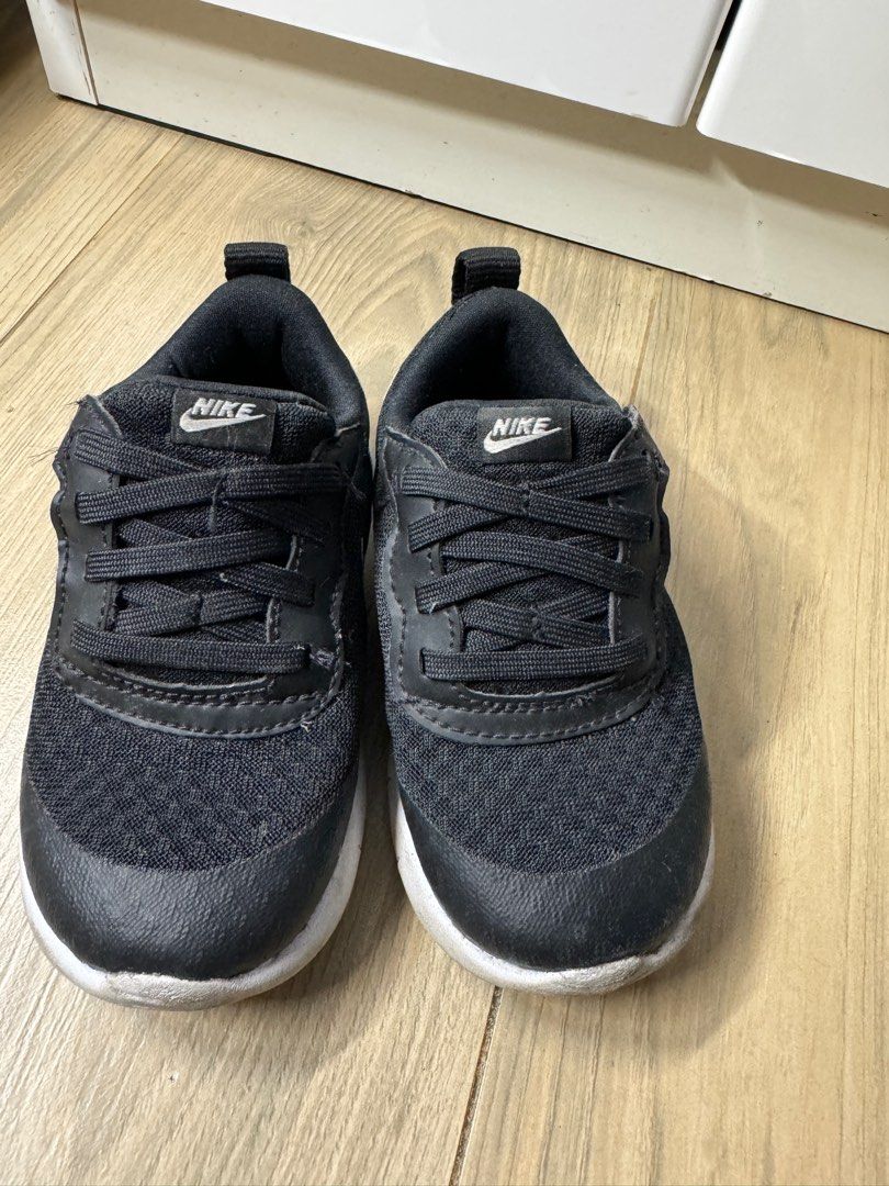 Nike Tanjun EasyOn Size US-8C Kids (Category: Babies & Kids Fashion) located in Quezon City. Submitted by appuru22 (Listing ID 1348151988, Image 2). Description: Nike Tanjun Kids.