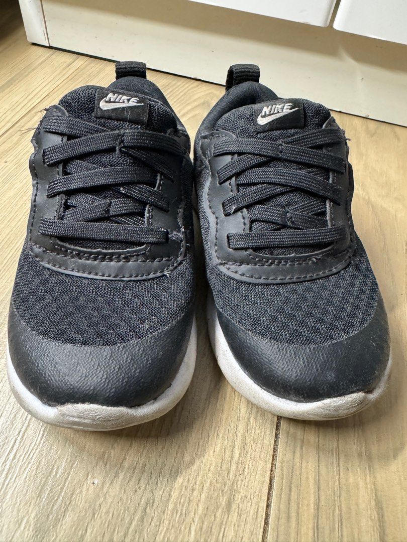 Nike Tanjun EasyOn Size US-8C Kids (Category: Babies & Kids Fashion) located in Quezon City. Submitted by appuru22 (Listing ID 1348151988, Image 3). Description: Nike Tanjun Kids.