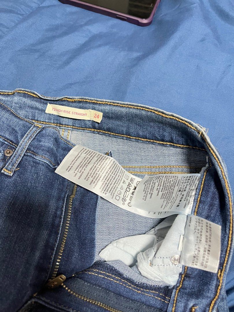 Original Levi’s 724 (Category: Jeans) located in Malolos. Submitted by sshoooo (Listing ID 1348085381, Image 2). Description: Original Good as new Size 24 but i think fit din sa 25 (STRETCHABLE) Barely used RFS: Decluttering .