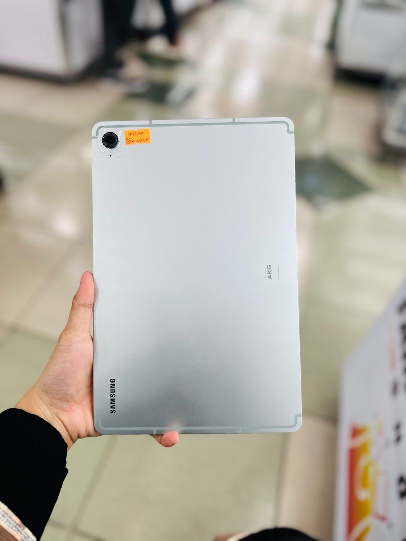 Samsung Tab S9 FE 6/128gb WiFi Only No Issue (Category: Android) located in San Juan City. Submitted by aynaagadgets (Listing ID 1348025035, Image 1). Description: FOR SALE | TRADE / SWAP PASS SA MGA SCAMMERS / THIRD PARTY (RFS: Buy and Sell) SAMSUNG TAB S9 FE 6/128GB WIFI ONLY ⬇️DETAILS⬇️ •6/128 GB (Other storage is also available) •WiFi Only (Other Variant is still available but price may vary) •Green (Other color is also available but price ma