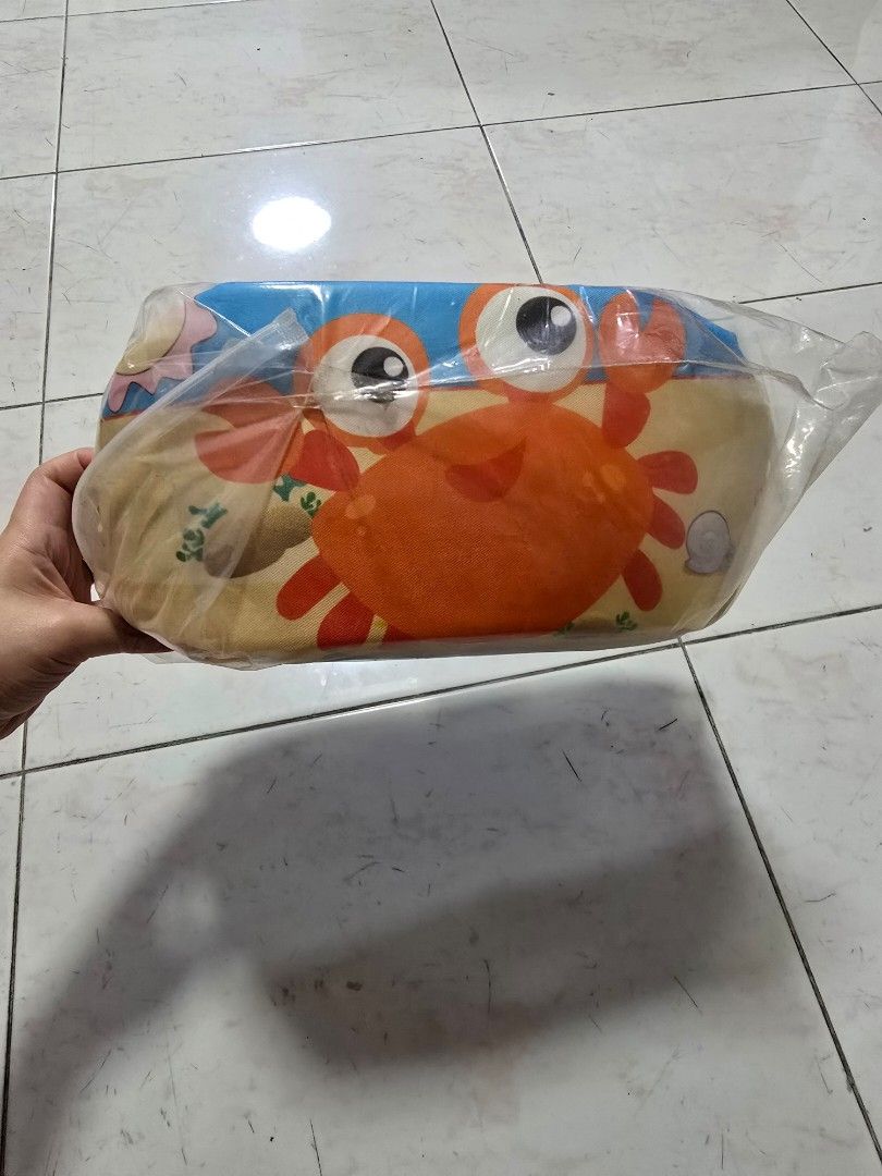 toddler Float (Category: Infant Playtime) located in Singapore. Submitted by nanamewz (Listing ID 1348155998, Image 2). Description: toddler Float for up to 15 Kg.