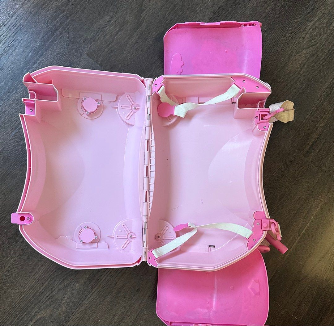 Trolley hard case bag (Category: Diaper Bags & Wetbags) located in Antipolo. Submitted by sammies2016 (Listing ID 1348030936, Image 2). Description: Disney princess trolley bag. .