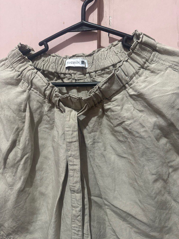 Uniqlo JW anderson shorts (Category: Shorts) located in San Pablo. Submitted by ShopbyLiz (Listing ID 1348026202, Image 3). Description: Authentic Khaki No flaw, used only once Small on tag Fits waist 25-29.