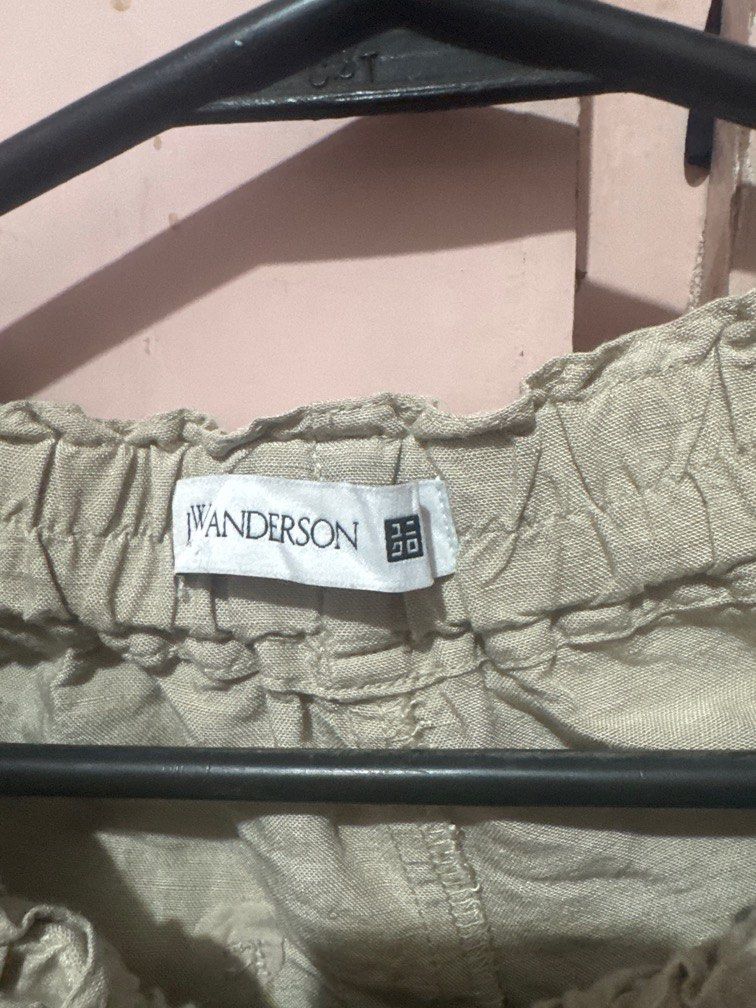 Uniqlo JW anderson shorts (Category: Shorts) located in San Pablo. Submitted by ShopbyLiz (Listing ID 1348026202, Image 2). Description: Authentic Khaki No flaw, used only once Small on tag Fits waist 25-29.