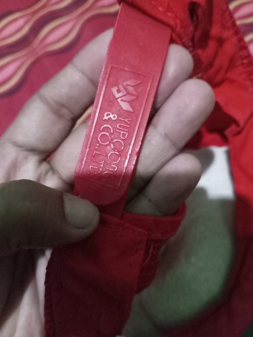 Vintage yupong plain tracker cap (Category: Caps & Hats) located in Dipolog. Submitted by simonpeterdenila (Listing ID 1348153095, Image 3). Description: Vintage yupong plain tracker cap No issue need lang hulmahin Pang stussy niyo..