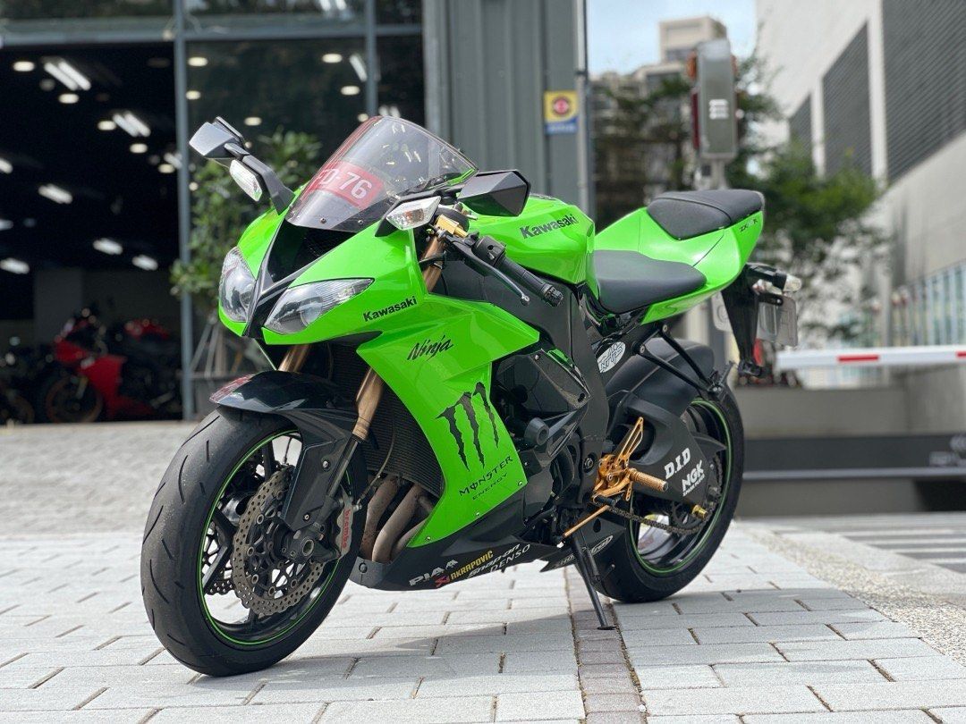 $23.xn--82008-td9n kawasaki zx10r, 機車, 重機在旋轉拍賣