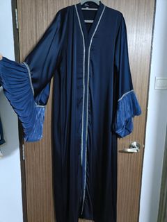 (Category: ) located in . Submitted by qeefee27 (Listing ID 1348351229, Image 1). Description: .