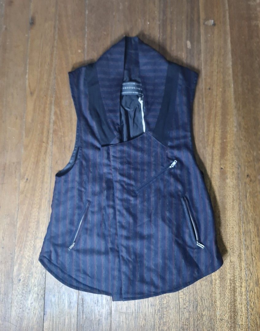Asamimajuku wool vest (Category: Vests) located in Mandaluyong City. Submitted by beloved_kirara (Listing ID 1348381167, Image 1). Description: brand new complete with hangtag M on tag dimensions L 22 w 17 1350 +sf location Mandaluyong willing to meet up as long as it's near my area.