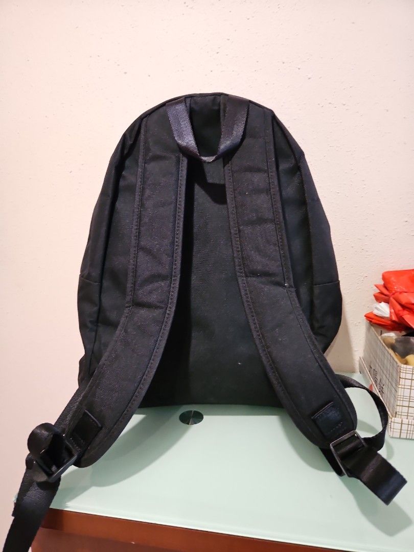 Backpack (Category: Backpacks) located in Singapore. Submitted by helloteki70929 (Listing ID 1348431690, Image 3). Description: PM me for more details. Nego for Fast deal.