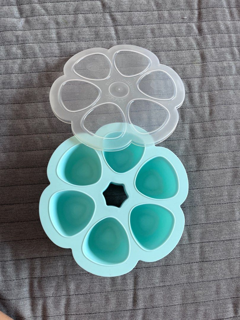 Beaba Multiportions (Category: Weaning & Toddler Feeding) located in Antipolo. Submitted by Momikondo (Listing ID 1348236412, Image 3). Description: Beaba Multiportion.