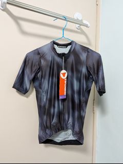 (Category: ) located in . Submitted by xinhe (Listing ID 1348338060, Image 1). Description: .
