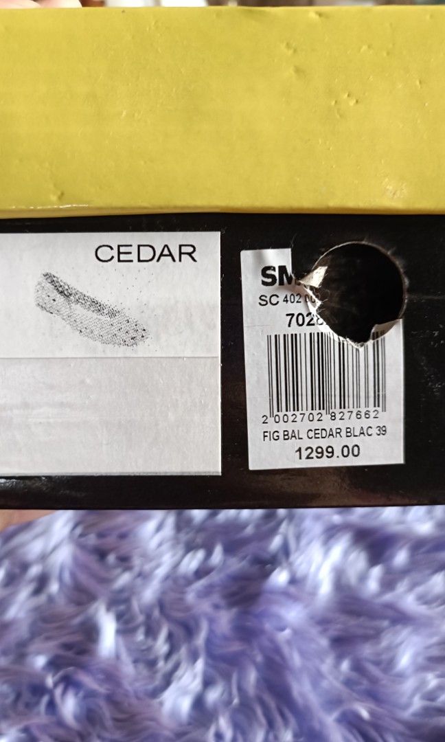 Brand new Figlia close shoes (Category: Flats & Sandals) located in Valenzuela. Submitted by closetproject00 (Listing ID 1348301936, Image 3). Description: brand new with box Bought at SM mall elegant style SALE Price Php 1100.