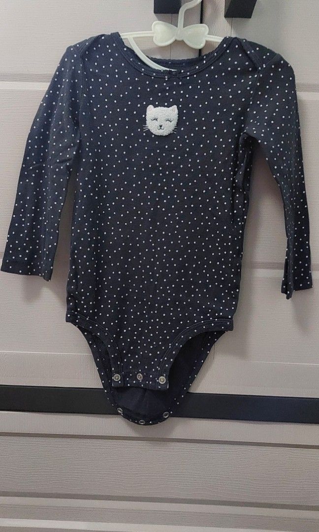 Carter's onesie long-sleeves snap-up (Category: Babies & Kids Fashion) located in Las Pinas. Submitted by manel86 (Listing ID 1348251728, Image 3). Description: Bundle of 3 for only 300 pesos original carter's bought from USA size:24 months no flaws well kept delivery fee c/o buyer.