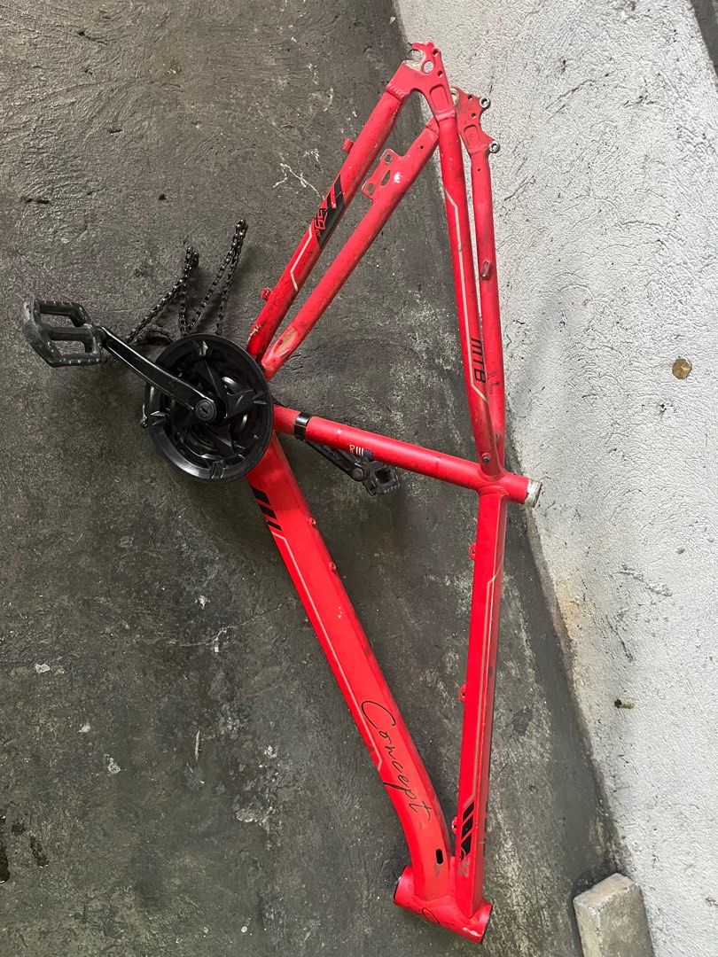 Concept (29) 2018 Mountain Bike Frame (Category: Bicycles) located in Makati City. Submitted by dhydrtd (Listing ID 1348356390, Image 1). Description: Name your price kung frame lang kukunin madumi lang kasi nastock need lang punasan. nasakin pa lahat ng parts flat lang gulong. bigay ko 5000 kung kukunin lahat ipabuo na lang sa bike shop. PM sa details ng ibang parts.