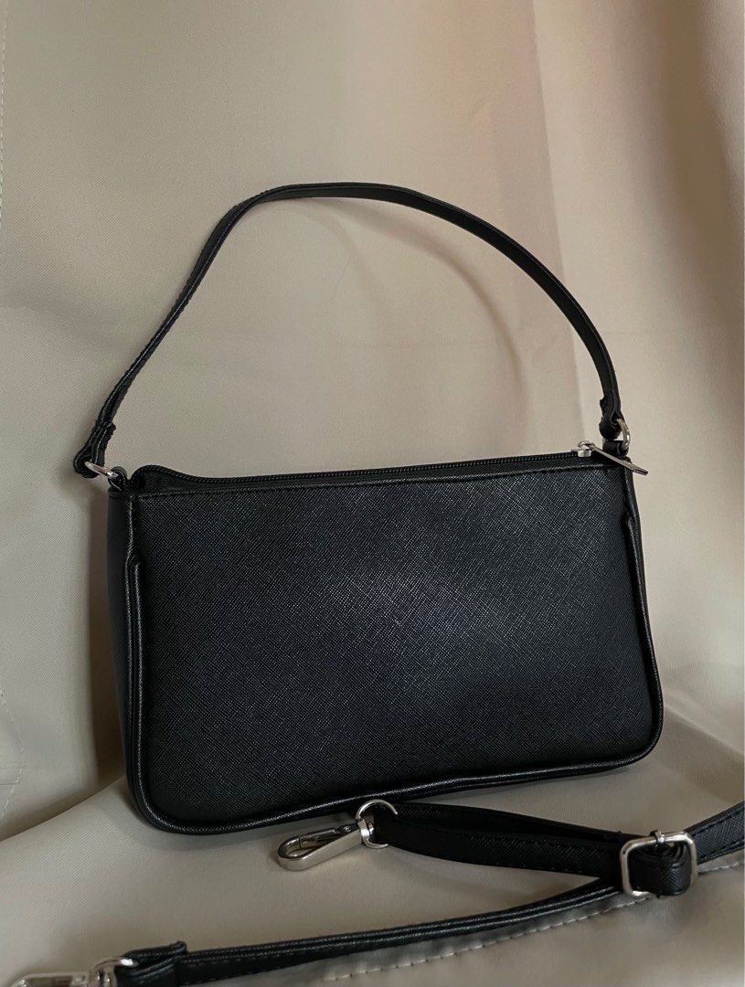 DAILY CARRY Black Sofia Baguette and Sling (Category: Shoulder Bags) located in Taguig. Submitted by mlovedthese (Listing ID 1348246866, Image 2). Description: Super nice quality and suits most outfits! 🥰 Rfs: too many baguette bags.