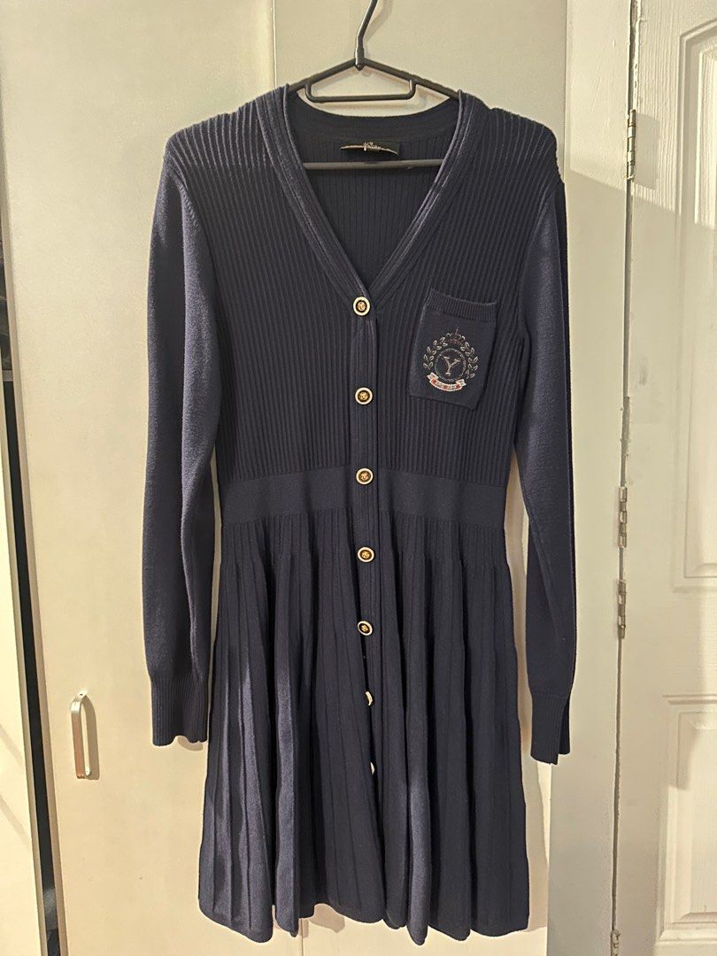 Dress Blue (Category: Dresses) located in Quezon City. Submitted by tidyup.m (Listing ID 1348359606, Image 1). Description: Medium Very nice elegant fabric 😊 .