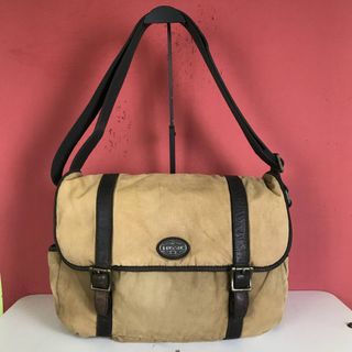 (Kategori: ) berada di . Dikirim oleh tas_bsg (ID iklan 1348401104, Gambar 1). Deskripsi: .