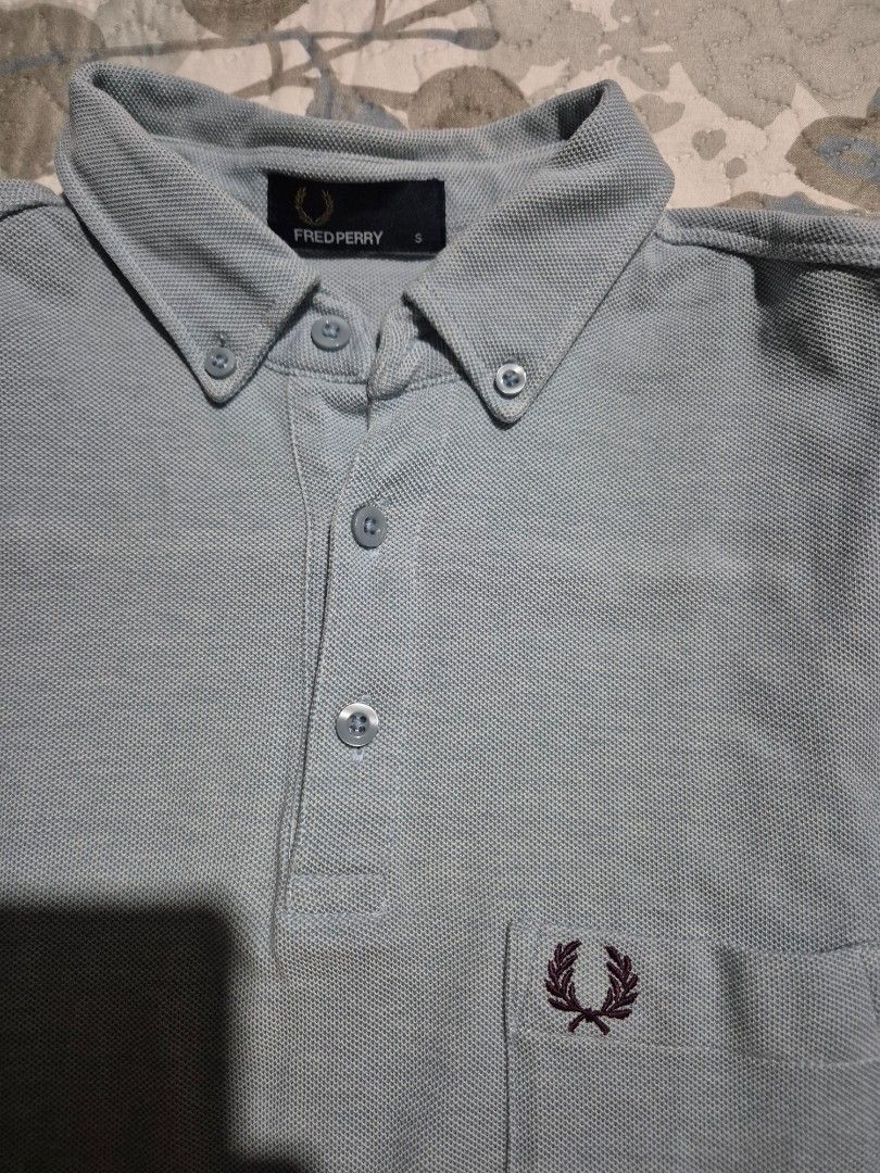 Fred Perry (Category: Tshirts & Polo Shirts ) located in Paranaque City. Submitted by MrDeclutterRGSD (Listing ID 1348368588, Image 2). Description: Authentic Fred Perry Polo shirt personal item Size Small 1199.
