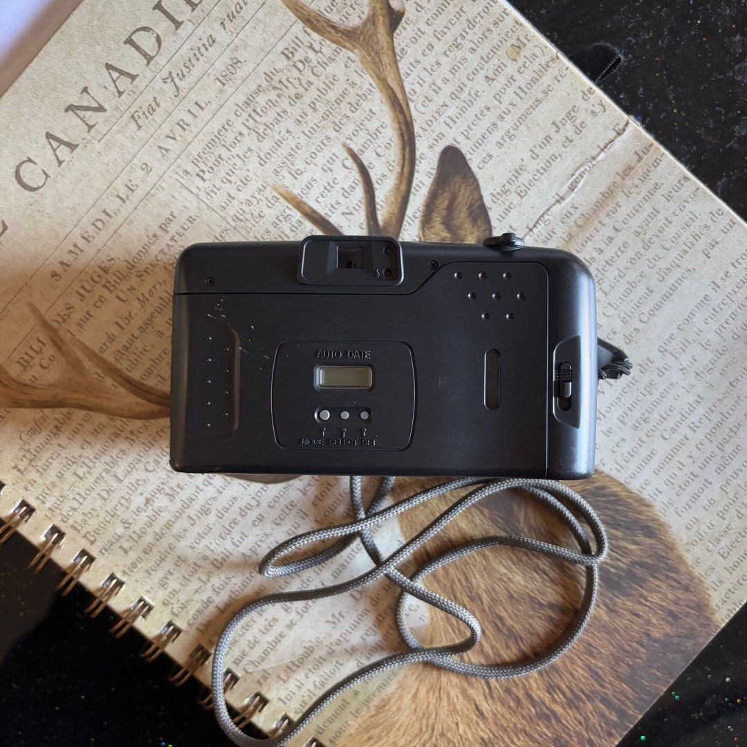 Fujifilm Silvi 70 Film Camera (Category: Cameras) located in Antipolo. Submitted by parall3lles3m (Listing ID 1348370136, Image 2). Description: Fujifilm Silvi 70 135/35mm film camera Battery: 1x CR123 (not included) Flash working Fully functional Honest issue: 1/2 camera lens flap not working Battery & dummy film tested. Video link: https://drive.google.com/file/d/13Sm9jopBkWmh3B59cQr--KYI44z2hrJP/view?usp=sharing We are moving to Instagram! Mor