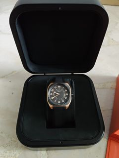 (Category: ) located in . Submitted by mrclearancesales (Listing ID 1348299593, Image 1). Description: .