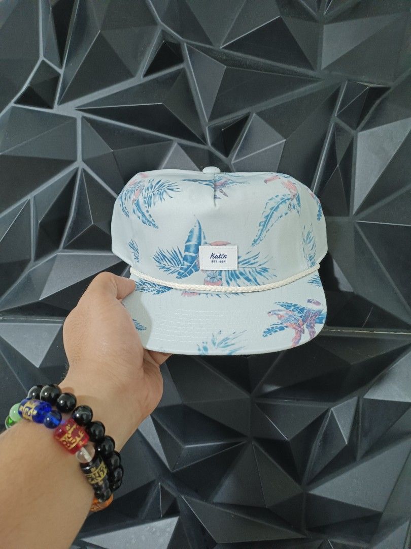 KATIN BY KATIN SURFING HAT (Category: Caps & Hats) located in Bacoor. Submitted by secretsup (Listing ID 1348373998, Image 1). Description: KATIN BY KATIN SURFING HAT SIZE : OSFA LO FI ADULT 600 PLUS SF.