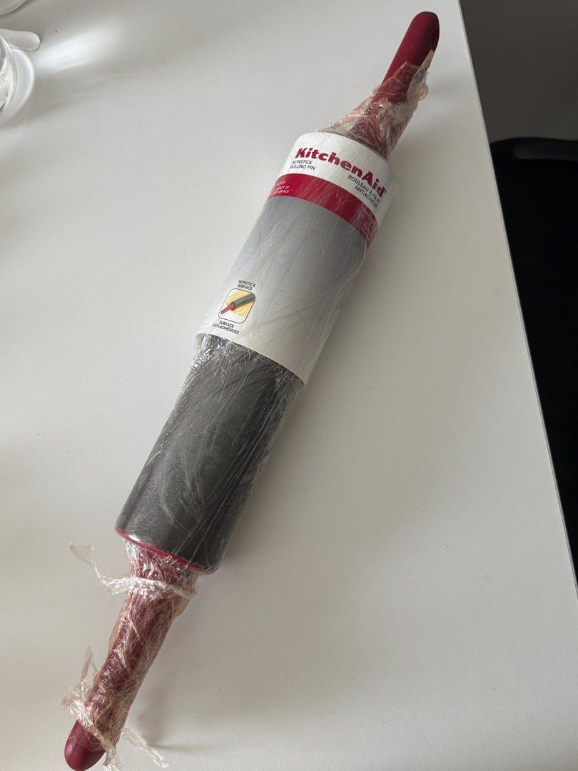 Kitchenaid rolling pin (Category: Other Kitchenware & Tableware) located in Cainta. Submitted by shelleyyyyy (Listing ID 1348239730, Image 1). Description: .