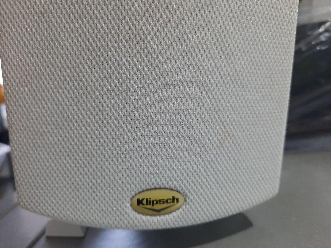 Klipsch Quintet II Microsystem 5.0 speakers (Category: Soundbars, Speakers & Amplifiers) located in Quezon City. Submitted by johntwothreemj (Listing ID 1348325434, Image 2). Description: Klipsch Quintet II Microsystem 5.0 Speakers Brand new Bought in Canada complete with box and manual.