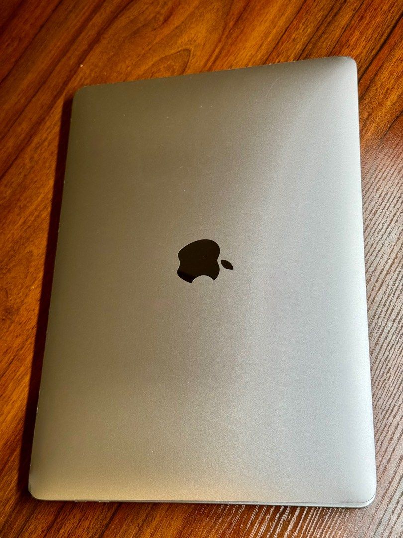 MacBook Pro420567973238548482