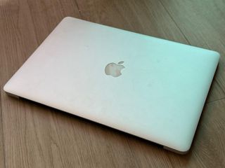 MacBook Pro (late 2013)492350369893591040