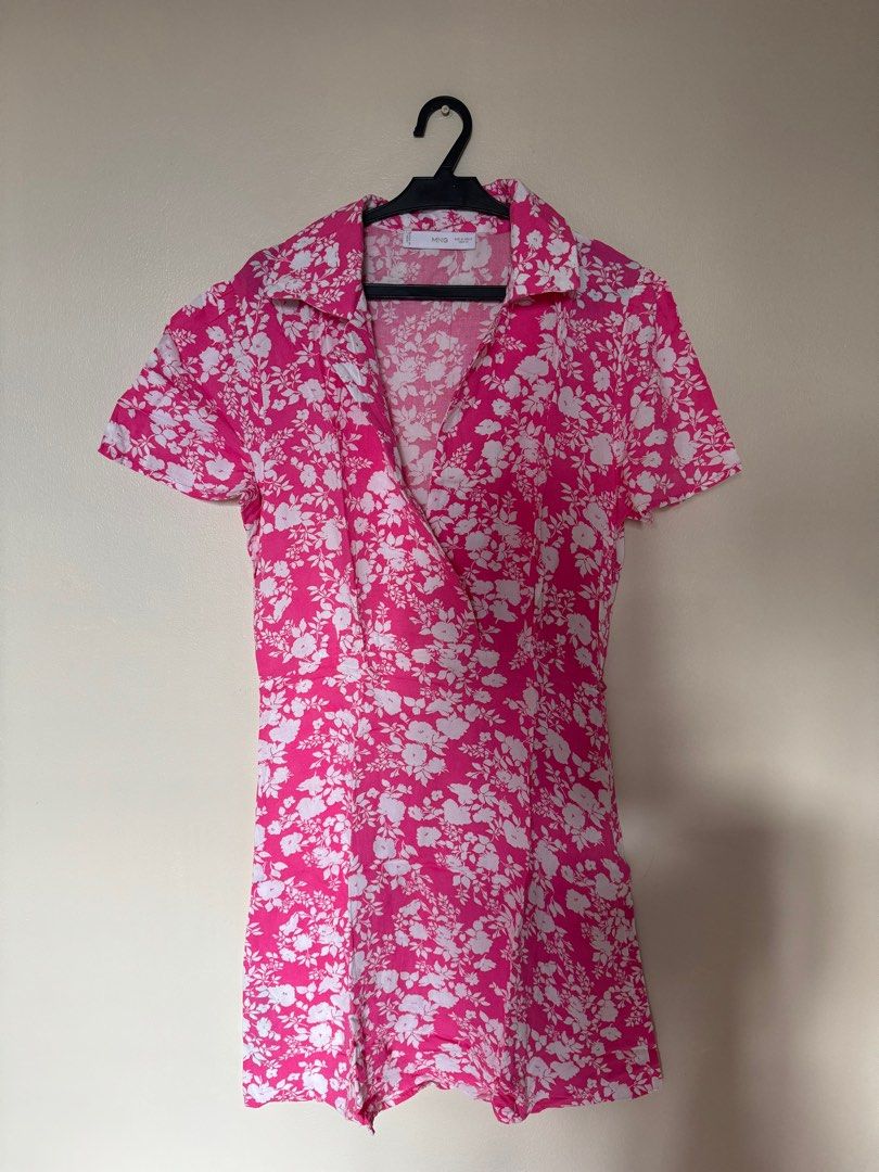 Mango Pink Printed Floral Dress (Category: Dresses) located in Quezon City. Submitted by e-thrift (Listing ID 1348266561, Image 1). Description: .