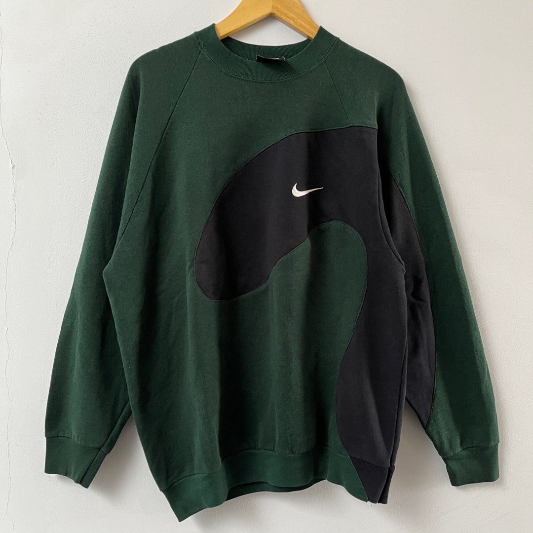 Mnike Reworked Nike Reworked with vintage sweatshirr, Fesyen Pria, Pakaian , Atasan di ...