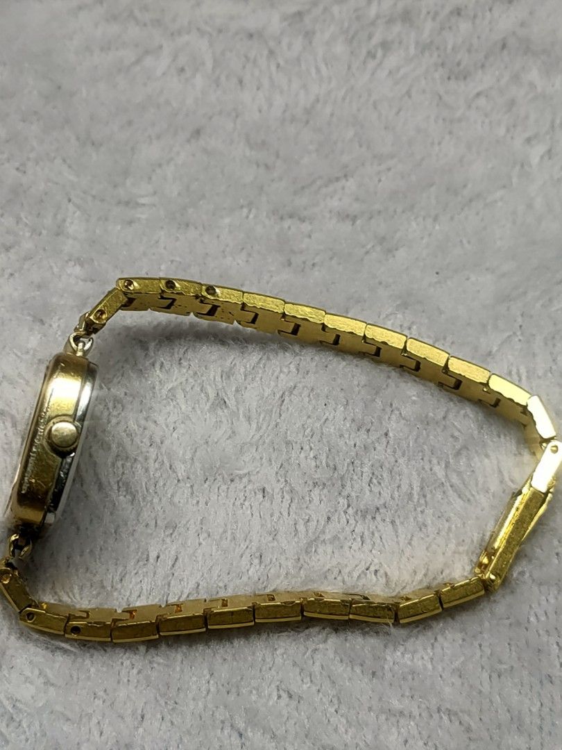 Omega De Ville (Category: Women's Watches) located in Pagbilao. Submitted by eugene1079 (Listing ID 1348344315, Image 3). Description: vintage omega de ville manual wind caliber 625 AM crown and bracelet some patina on dial good running condition.