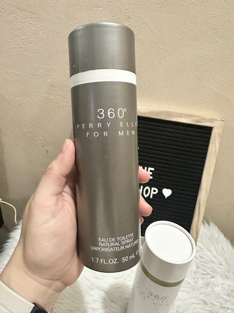 Original Perry Ellis 360 For Men EDT 50ml (Category: Fragrance & Deodorants) located in Las Pinas. Submitted by anasonlineshophtplaspinas (Listing ID 1348360963, Image 1). Description: Original Perry Ellis 360 For Men EDT 50ml Top notes are Juniper Berries, Lemon and Bergamot; middle notes are Lavender, Sage, Cardamom and Freesia; base notes are Woody Notes, Vetiver and Musk. .