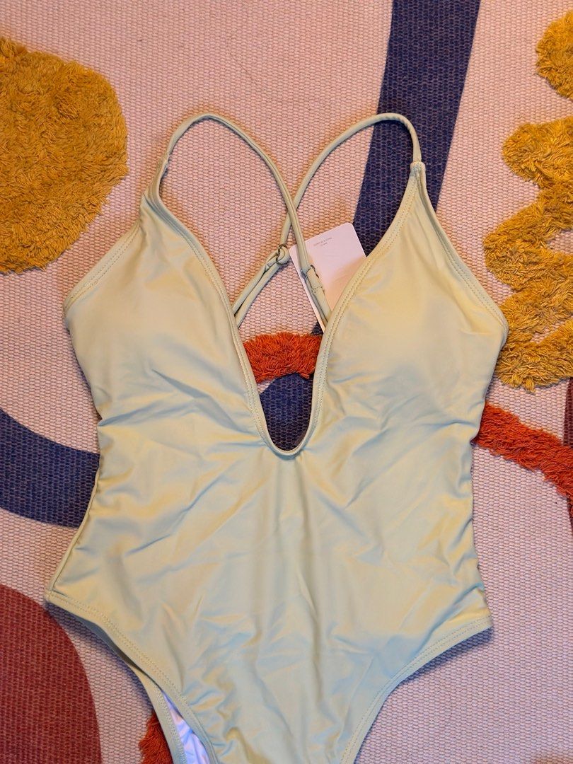 pastel green one piece 💚 (Category: Bikinis & Swimsuits) located in Quezon City. Submitted by cocoisla (Listing ID 1348279037, Image 1). Description: too big for my body but it’s sexy af!! .