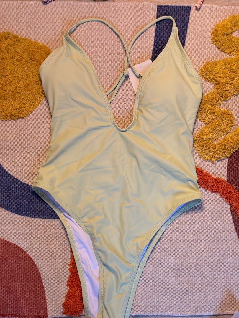 pastel green one piece 💚 (Category: Bikinis & Swimsuits) located in Quezon City. Submitted by cocoisla (Listing ID 1348279037, Image 2). Description: too big for my body but it’s sexy af!! .