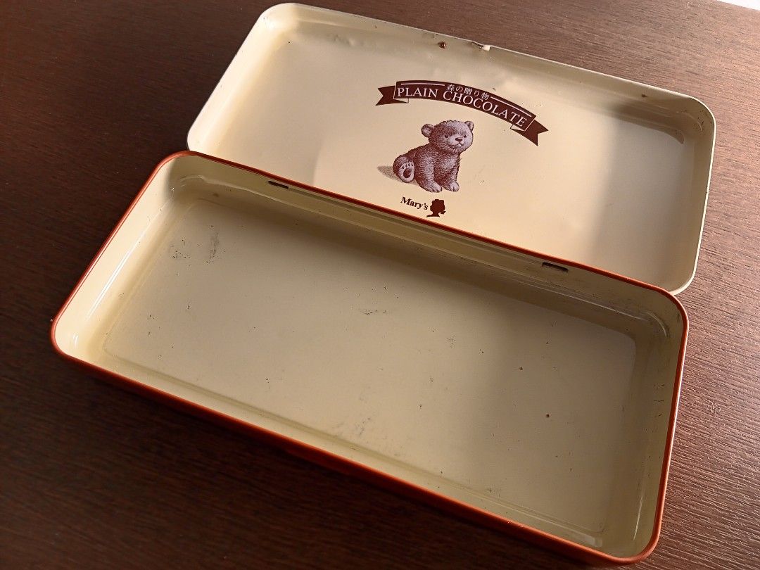 Pencil Case Chocolate Tin Case (Category: Stationery & School Supplies) located in Quezon City. Submitted by samotsare (Listing ID 1348397243, Image 2). Description: Pencil Case Chocolate Tin Case (Pen not included, for size reference only).