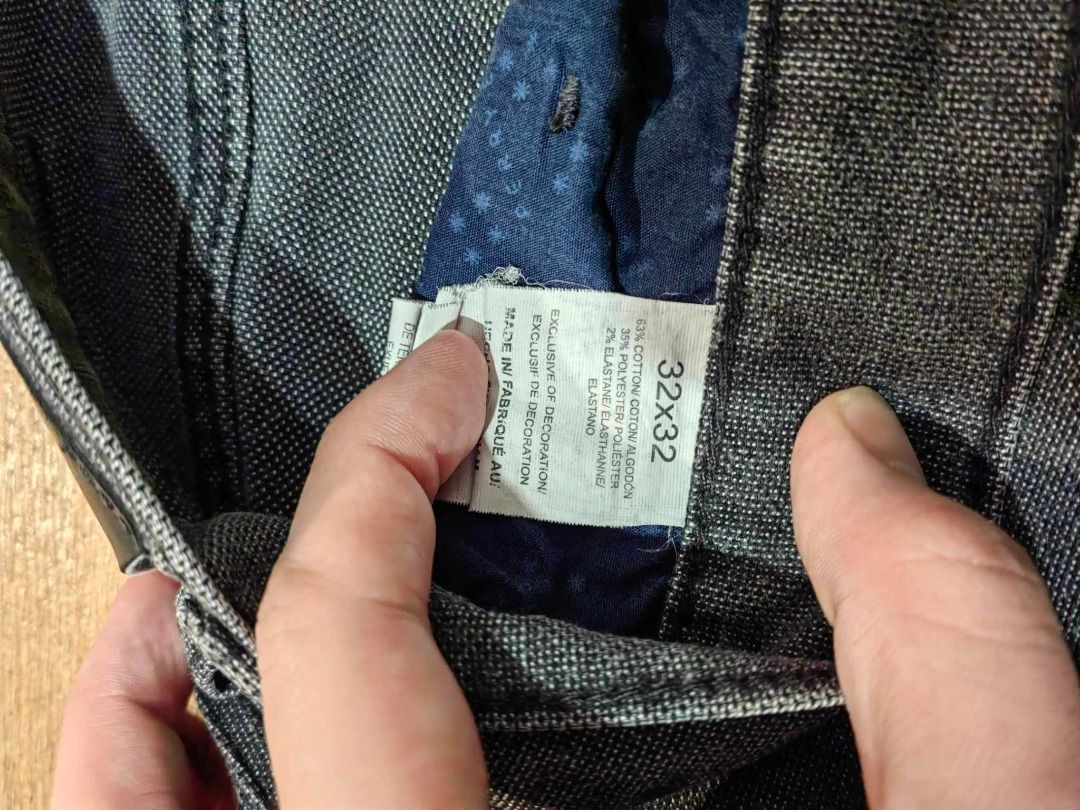 Perry Ellis Jeans (Category: Jeans) located in Manila. Submitted by el.declutter (Listing ID 1348413013, Image 3). Description: size 32 bought from USA for $79.5 slim fit steal price! negotiable pa for sure buyer super ganda and lamhot ng tela, prang slacks MOP:GCASH LOC: Sampaloc, Manila COURIER: LALAMOVE/J&T shipping fee shouldered by buyer.