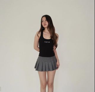 (Category: ) located in . Submitted by xoxomycloset (Listing ID 1348345336, Image 1). Description: .