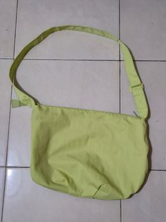 (Kategori: ) berada di . Dikirim oleh g00dsthrifted (ID iklan 1348398898, Gambar 1). Deskripsi: .