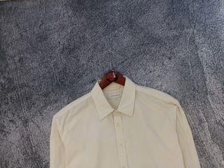 (Kategori: ) berada di . Dikirim oleh gethigh_secondhand (ID iklan 1348298971, Gambar 1). Deskripsi: .