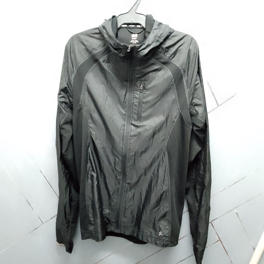 RUSH SALE!!Unisex H&M Pro Running Windbreaker Jacket (Category: Coats, Jackets and Outerwear) located in Cavite. Submitted by thriftvogu12062 (Listing ID 1348386421, Image 2). Description: Authentic HnM Pro Running Windbreaker Jacket Unisex *Perfect for Running, Jogging, Exercising *Almost Brand New Condition *Color Rate 10/10 Size Xs *RFS small size.