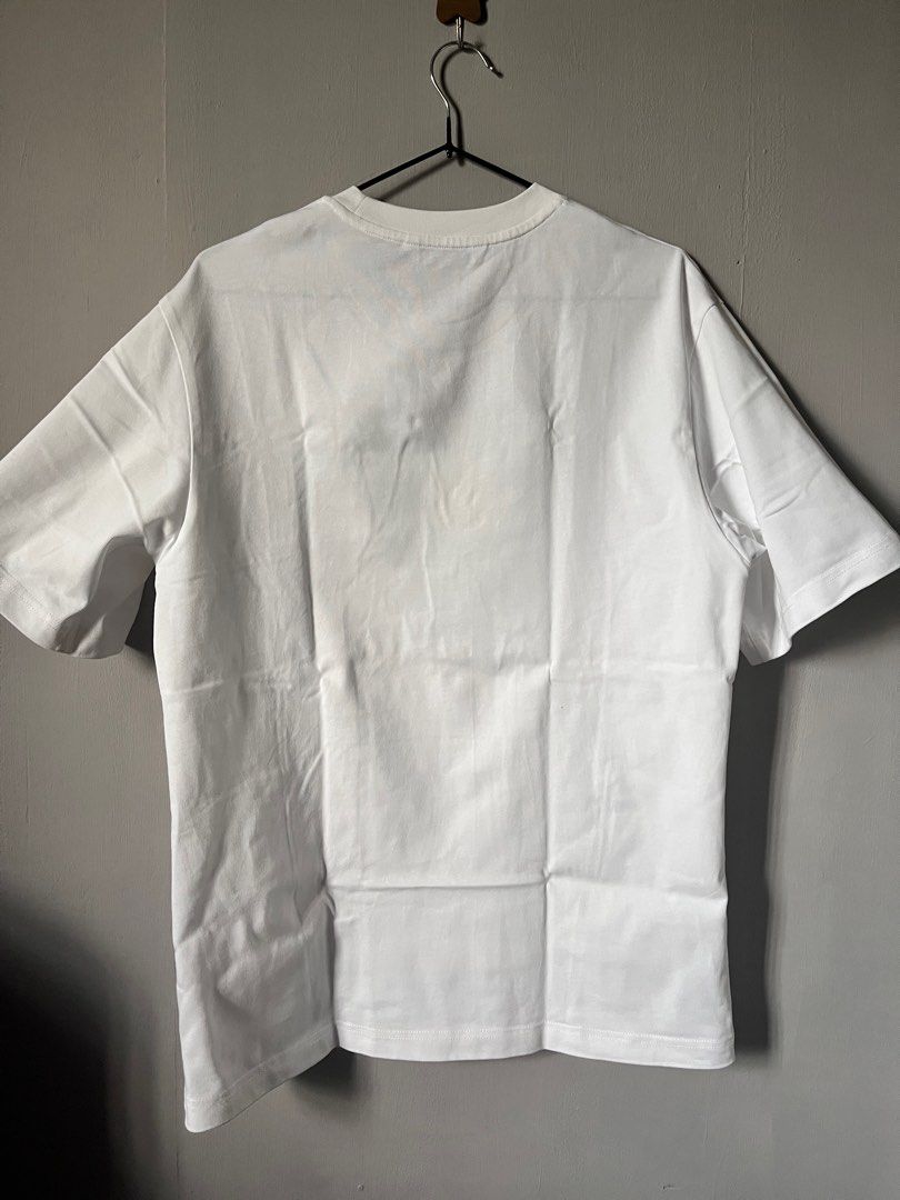 Urban Revivo shirt (Category: Tshirts & Polo Shirts ) located in Valenzuela. Submitted by baratoropa (Listing ID 1348276796, Image 3). Description: Used once. Bought for 1295 pesos Dimensions Length - 27.5 inches Width - 19.5 inches Shoulder to shoulder - 17.5 inches Sleeve - 9.5 inches.