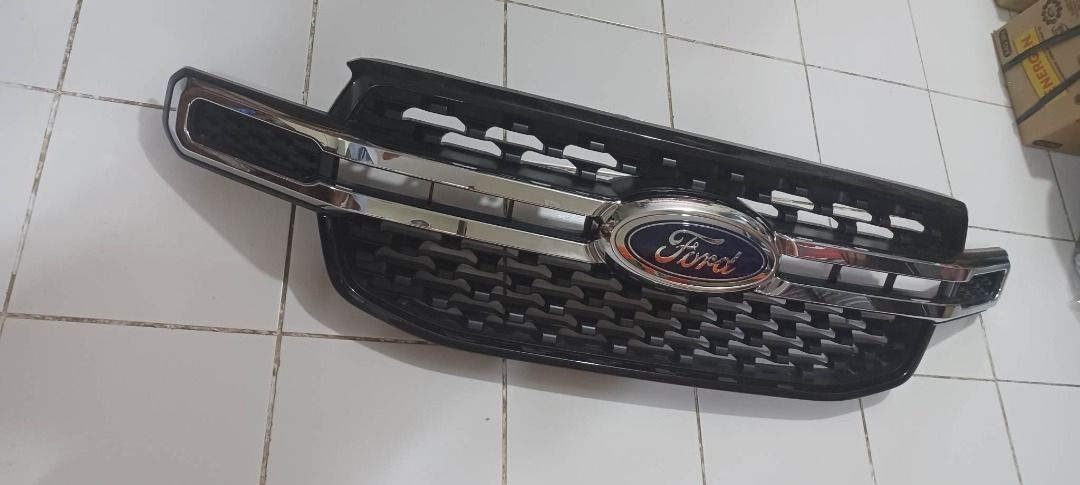 2023 Ford Ranger Front Grille Original (Category: Other Automotive Parts and Accessories) located in Antipolo. Submitted by jayc_collections (Listing ID 1345061726, Image 3). Description: 2023 Ford Ranger Front Grille Original.
